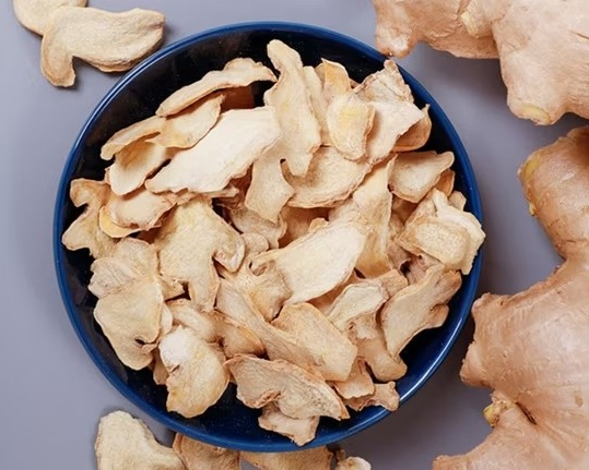 Dehydrated Ginger Flakes